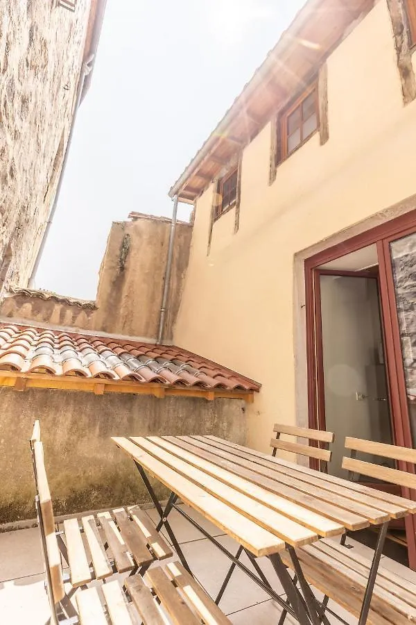 Apartment Le Double Pirou # 2 Appartements # Halte Auvergne Thiers